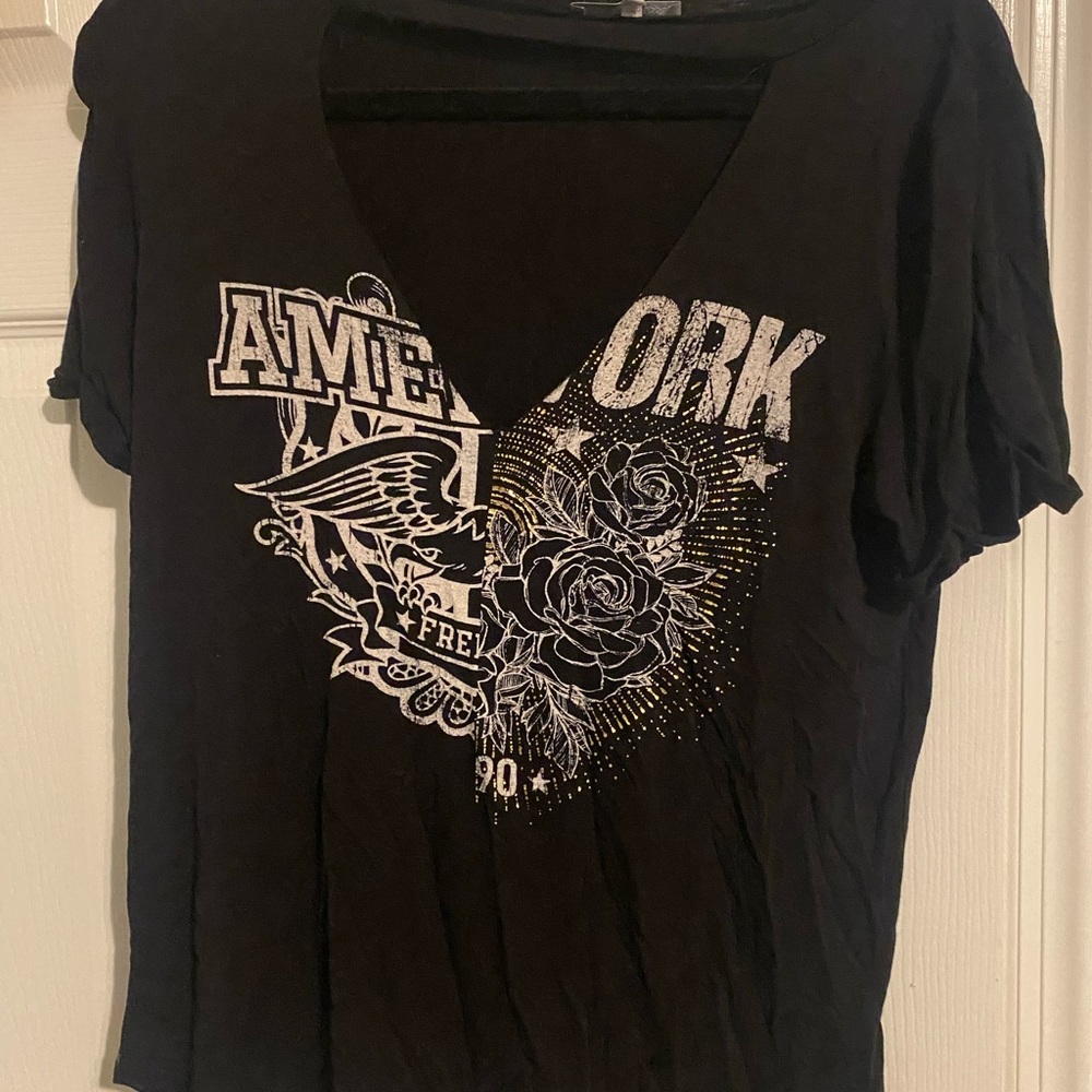 graphic tee